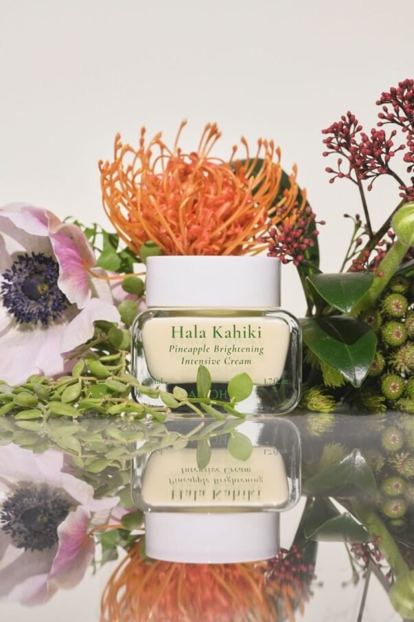 Halakahiki Pineapple Brightening Intensive Whitening Cream